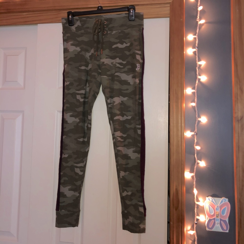 Pink camo Leggings